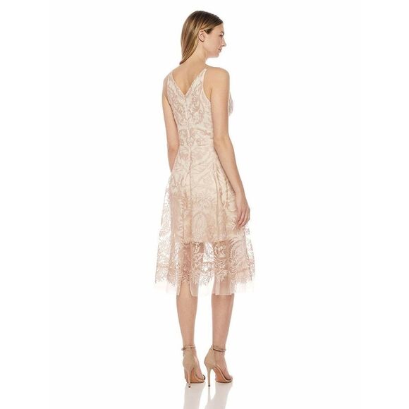 New! XSCAPE Women's Floral Embroidered Fit & Flare Dress Size 10 Color Blush - Picture 2 of 8